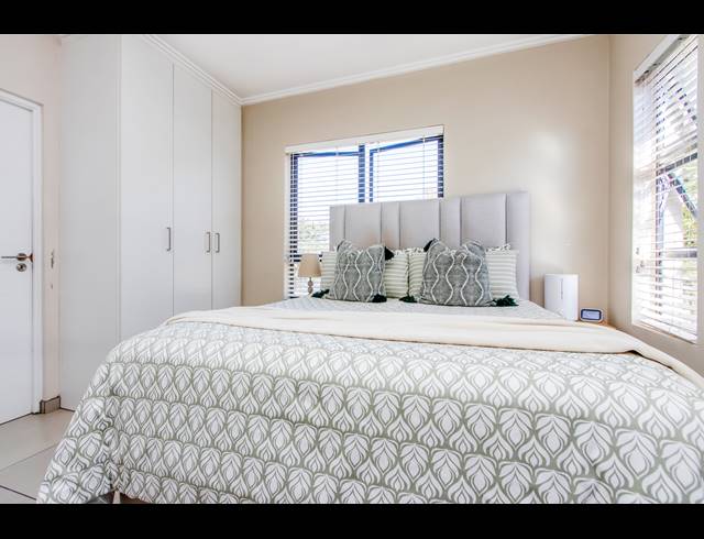4 BEDROOM CLUSTER FOR SALE IN CRAIGAVON